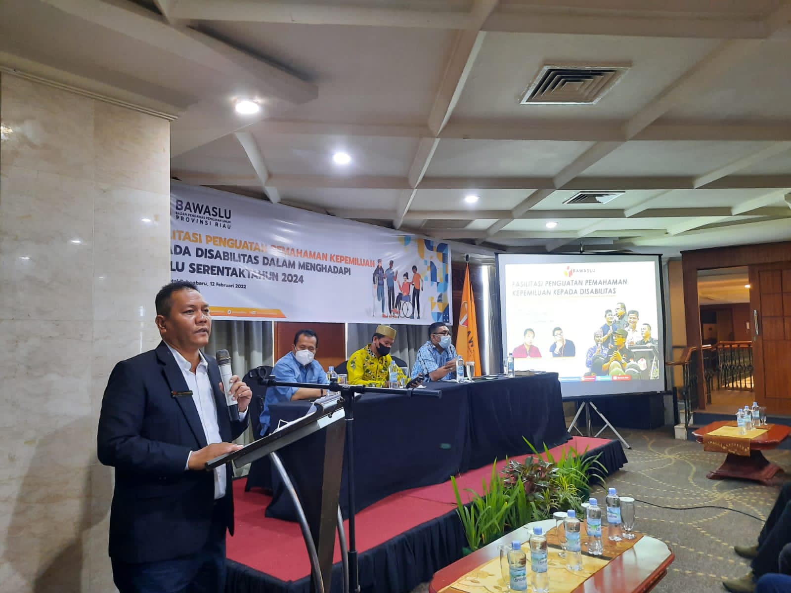 Fasilitasi Pemahaman Disabilitas, Bawaslu Riau Berharap Pesta Demokrasi Dapat Dirasakan Semua lapisan masyarakat