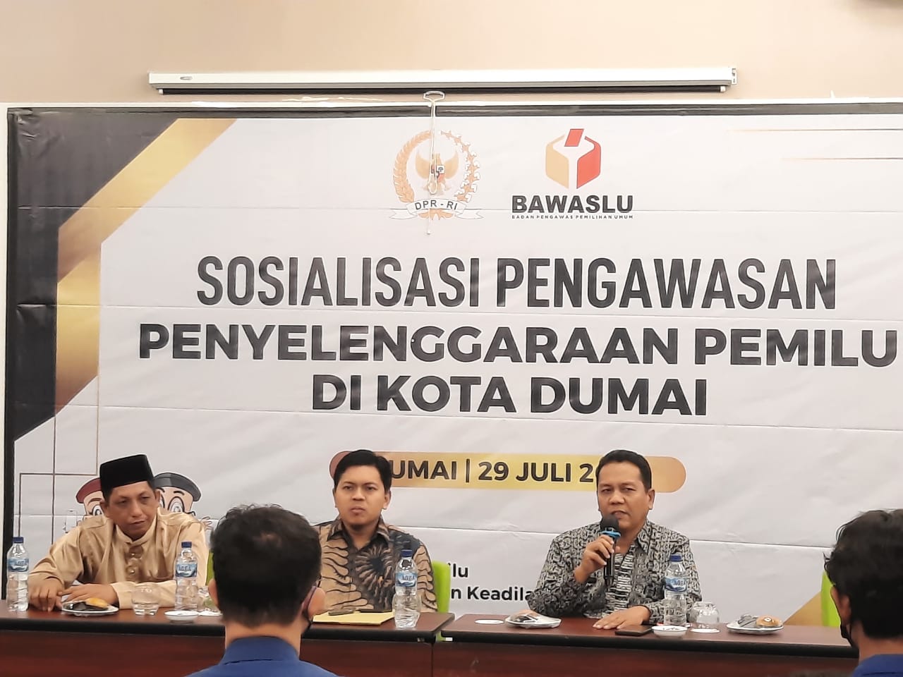 Gencarkan Pengawasan Partisipatif, Bawaslu, Bawaslu Riau dan DPR RI Sosialisasi di Dumai
