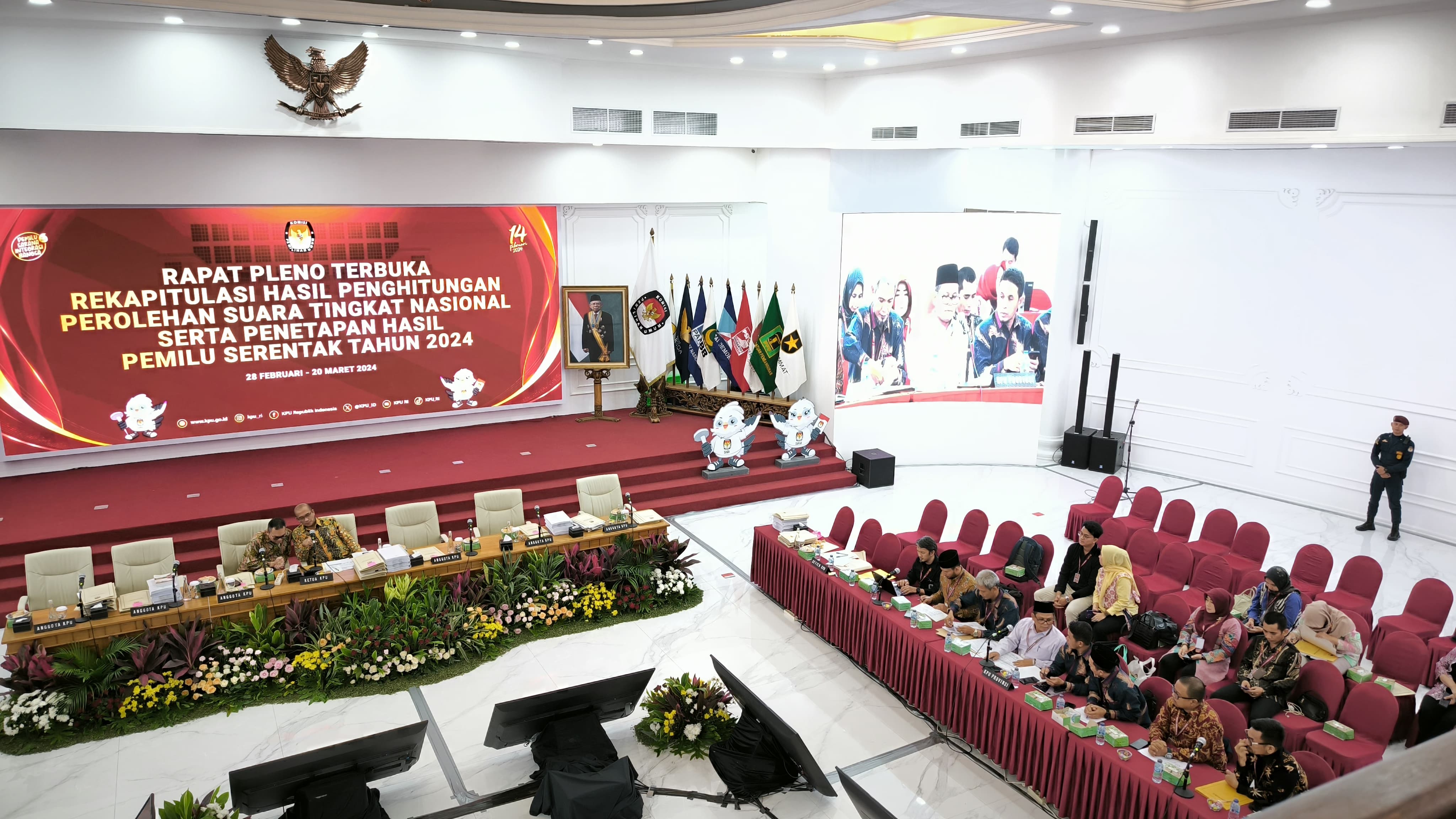 Hadiri Rapat Pleno Rekapitulasi Tingkat Nasional, Bawaslu Riau Sampaikan Analisa Dugaan Pelanggaran