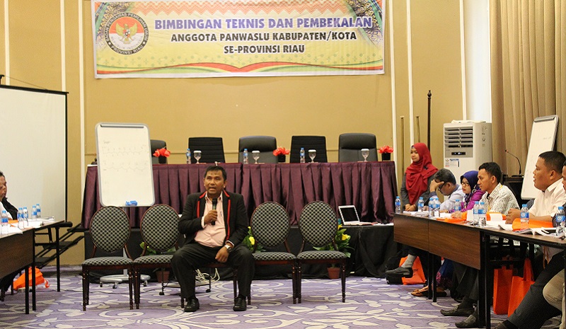 Bawaslu Riau Meminta Agar Panwas Bangun Komunikasi yang Baik