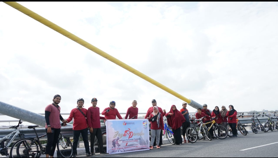 Peringati Hari Olahraga Nasional, Anderson Ajak Staf Bawaslu Riau Goes Bersama