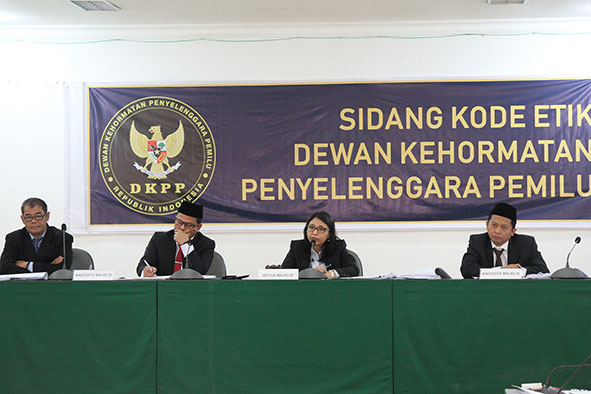 Salah Tulis Alamat Caleg, KPU INHU  Disidang DKPP