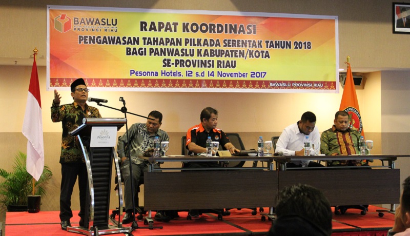 Bawaslu Riau Gelar Rakor Pengawasan Tahapan Pilkada Serentak Tahun  2018 Bagi Panwaslu Kabupaten/Kota Se-Provinsi Riau