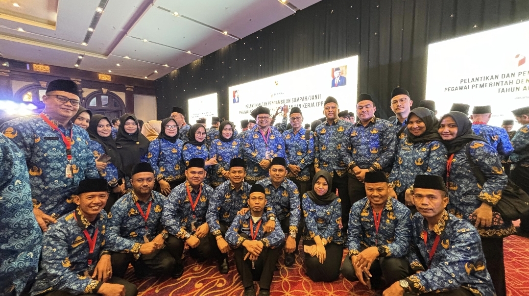 54 Orang PPPK Bawaslu Provinsi Riau Dilantik