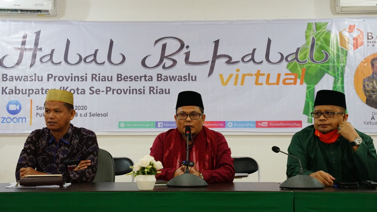 Halalbihalal dengan Bawaslu se-Riau, Ketua Bawaslu RI Ajak Jajaran Pengawas Pemilu  Perkuat Soliditas