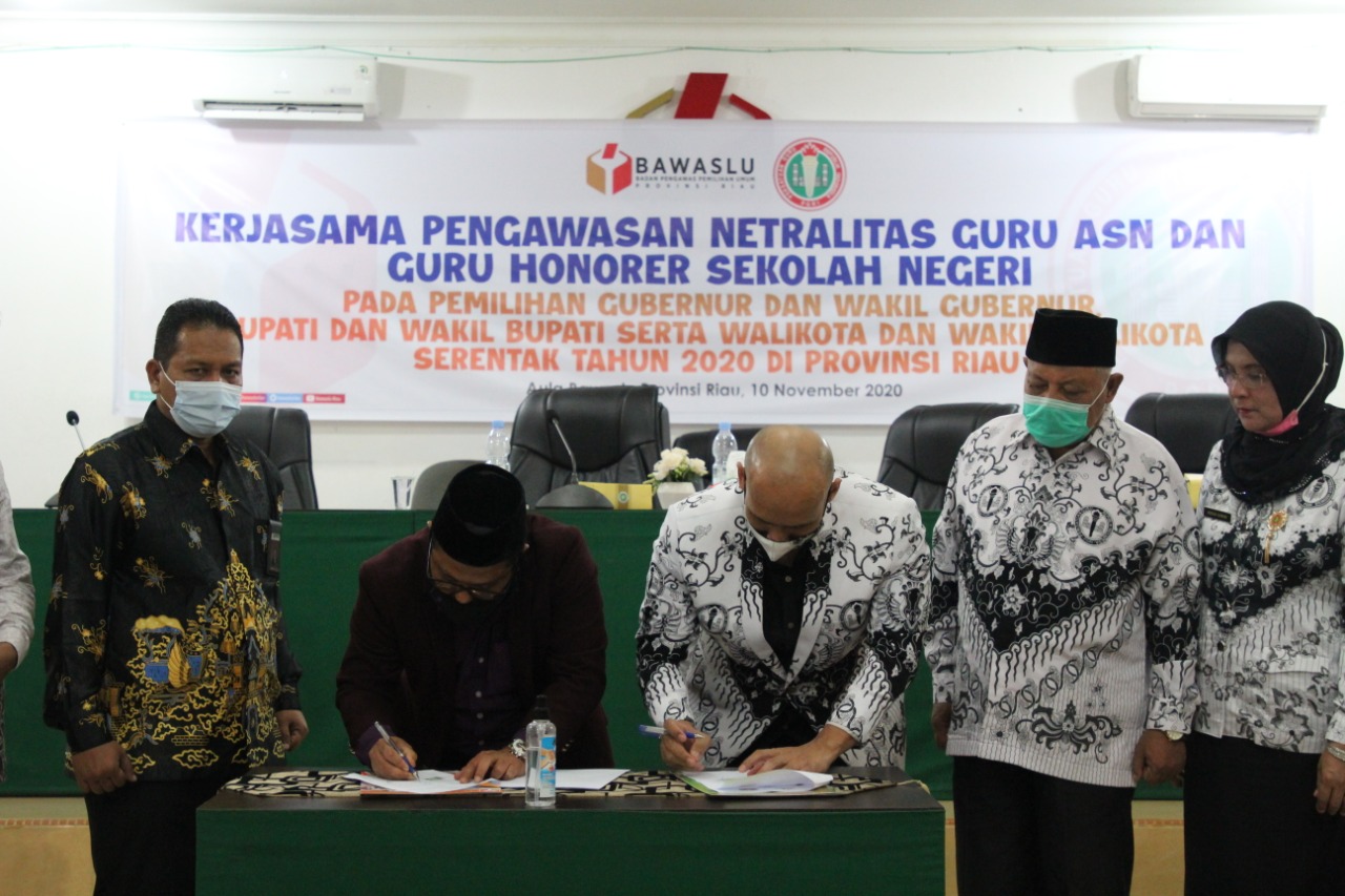 Cegah Pelanggaran Dalam Pilkada, Bawaslu-PGRI Tandatangani MOU