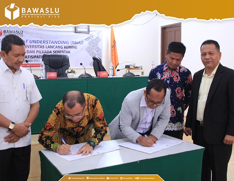 Bawaslu Riau dan Universitas Lancang Kuning Menandatangani Perjanjian Kerjasama Pengawasan Partisipatif