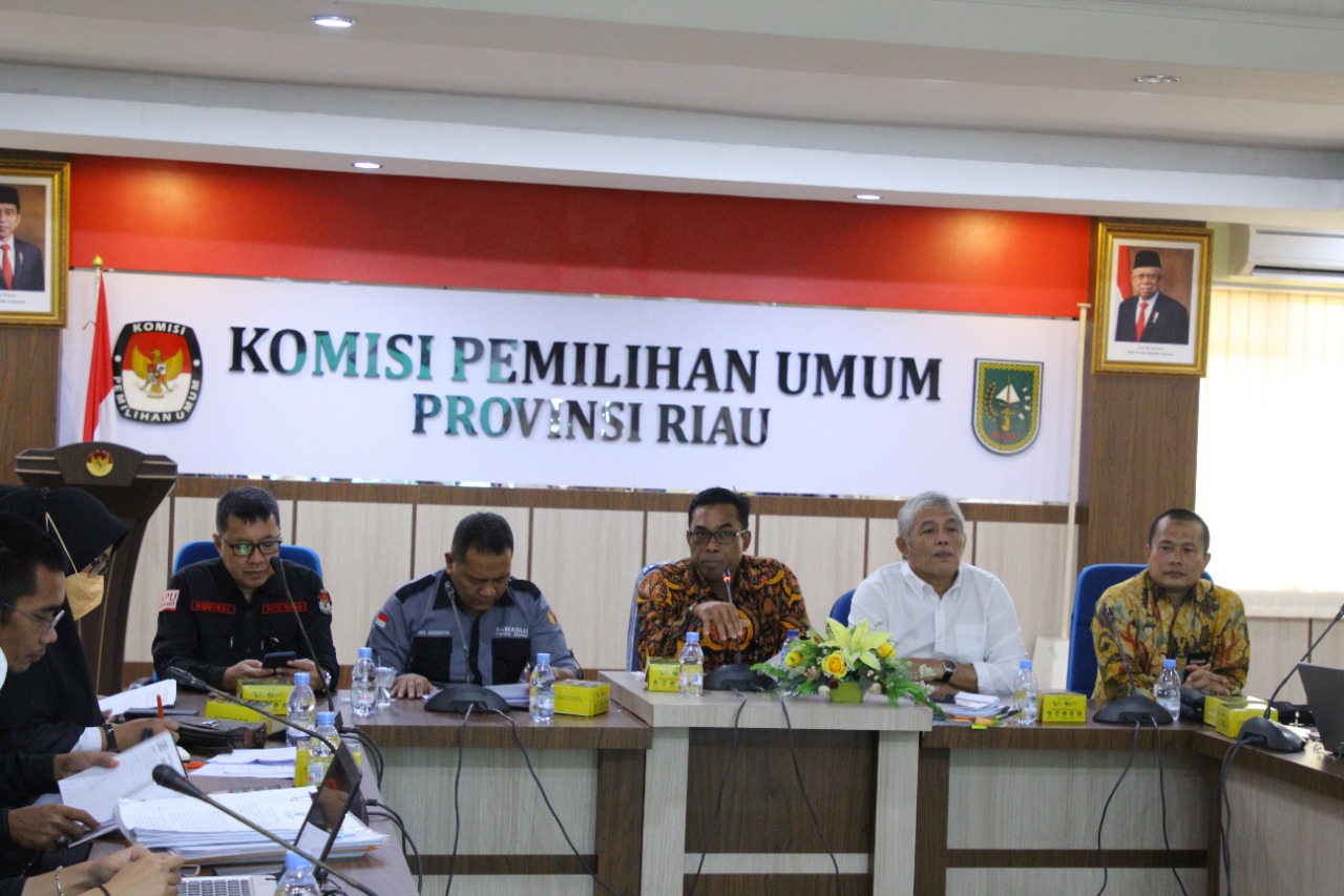 Bawaslu Hadiri Rapat Koordinasi dengan KPU, Membahas Tahapan Pendaftaran dan Verifikasi Partai Politik Calon Peserta Pemilu Tahun 2024