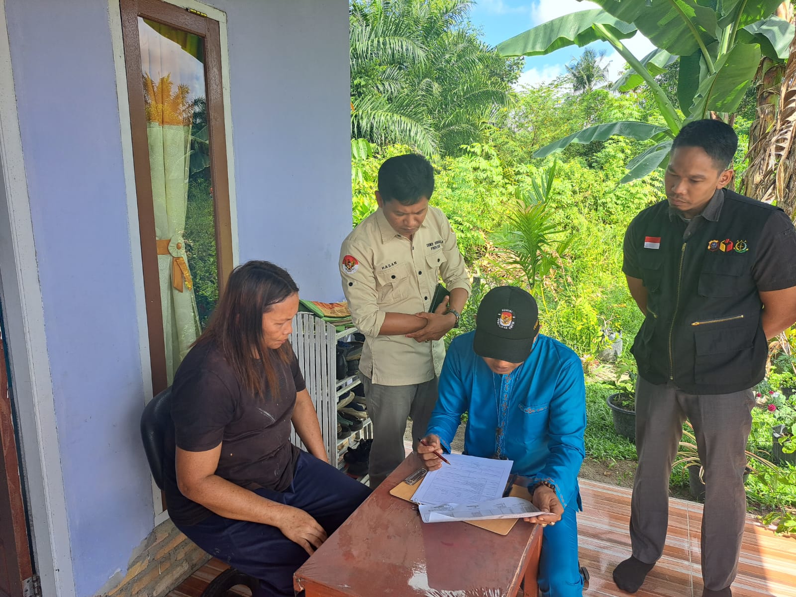 Bawaslu Riau Awasi Verifikasi Faktual di Kecamatan Mandau, Kabupaten Bengkalis sekaligus Pelaksanaan Coklit yang dilakukan oleh Pantarlih