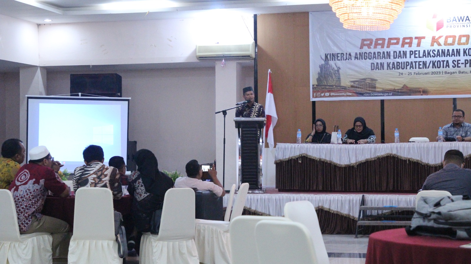 Kuatkan Mekanisme Perencanaan Kelembagaan, Bawaslu Riau Gelar Rapat Koordinasi Bersama Bawaslu Kabupaten/Kota Se-Provinsi Riau