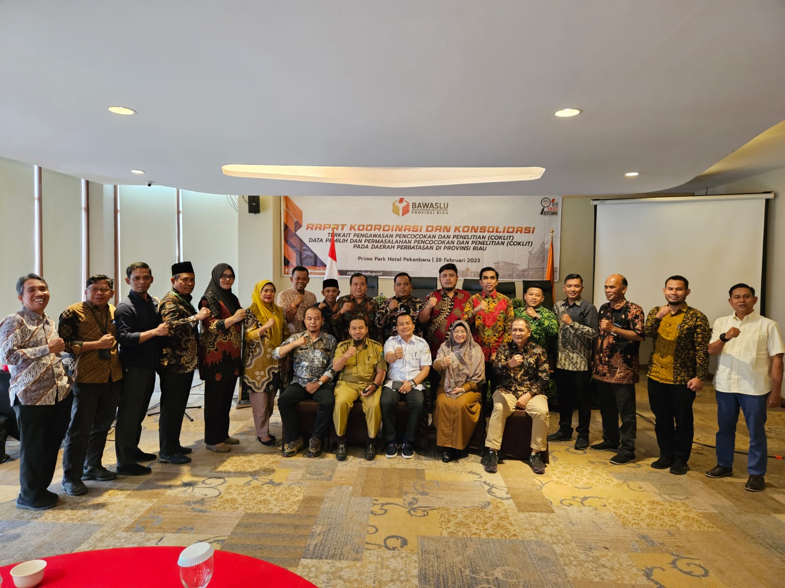 Tuntaskan Masalah Pendataan Pemilih di Daerah Perbatasan, Bawaslu Riau Adakan Rakor dan Konsolidasi dengan jajaran KPU