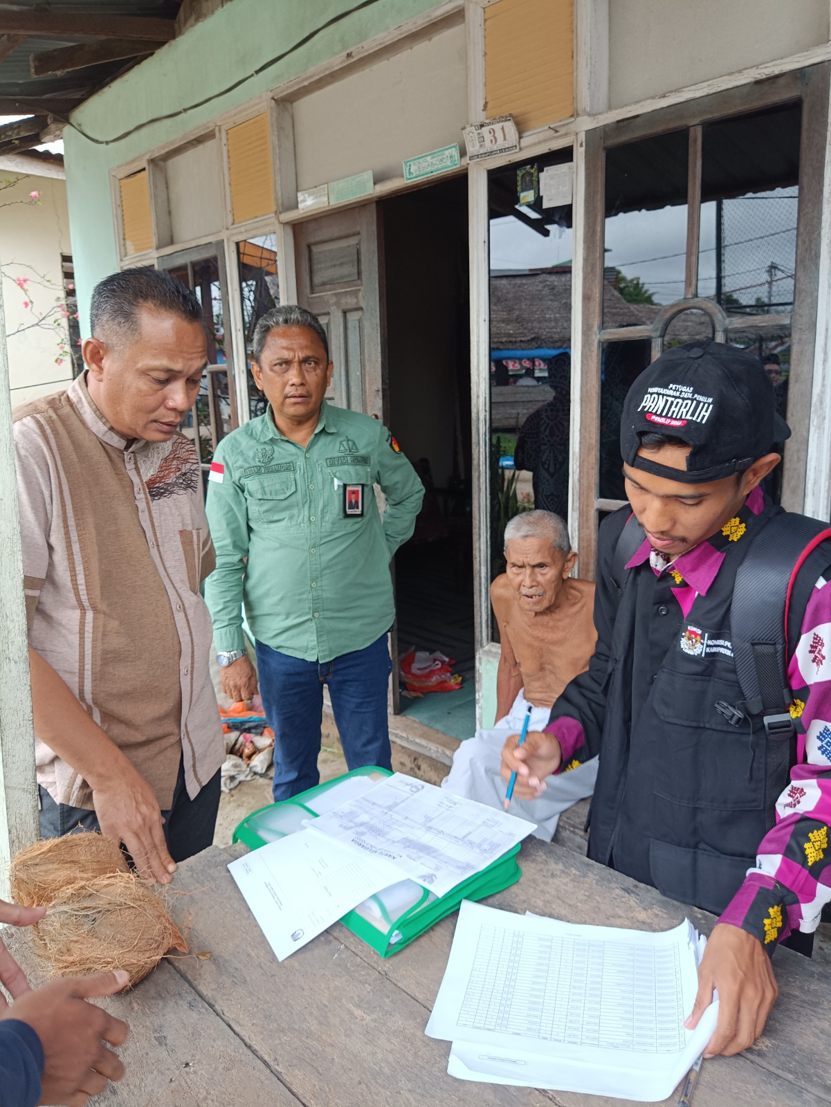 Datuk Ingatkan Panwascam dan PKD Untuk Teliti Lakukan Pengawasan Coklit