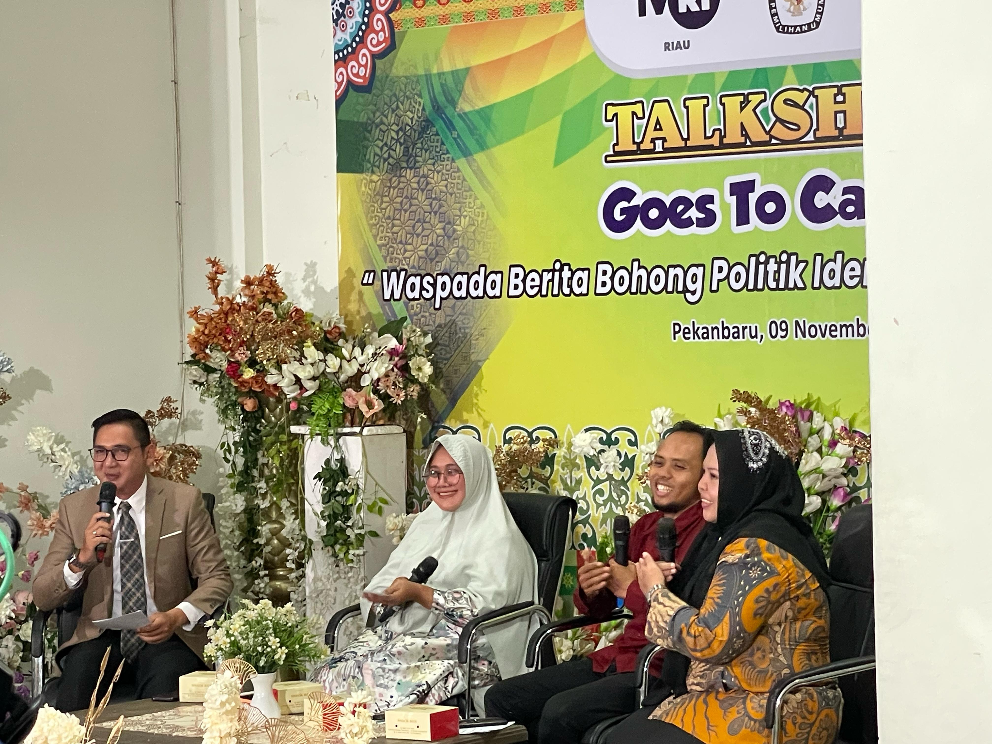 Cegah Hoax dan Ujaran Kebencian, Bawaslu Riau Ajak Mahasiswa Saring Informasi