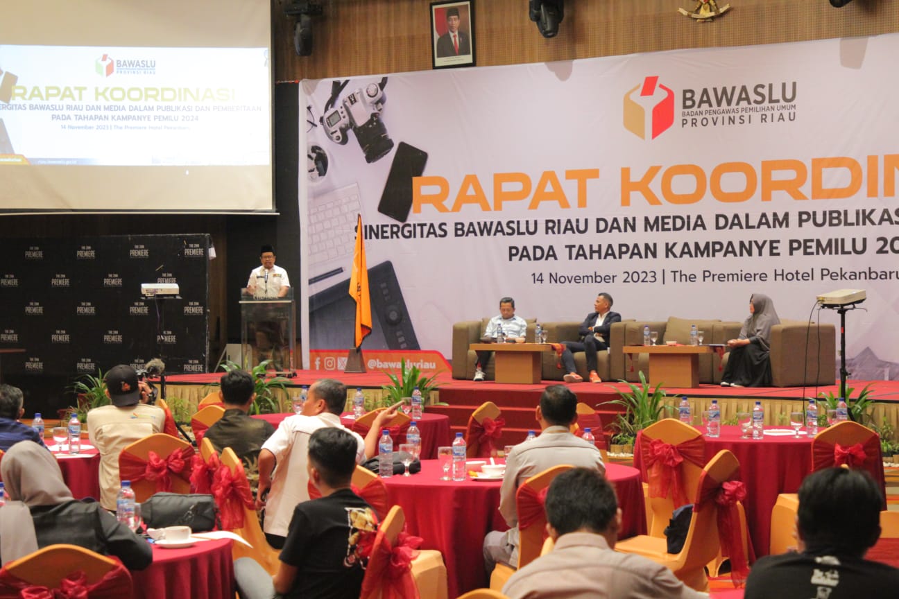 JELANG PEMILU 2024 BAWASLU RIAU JALIN SINERGITAS BERSAMA MEDIA