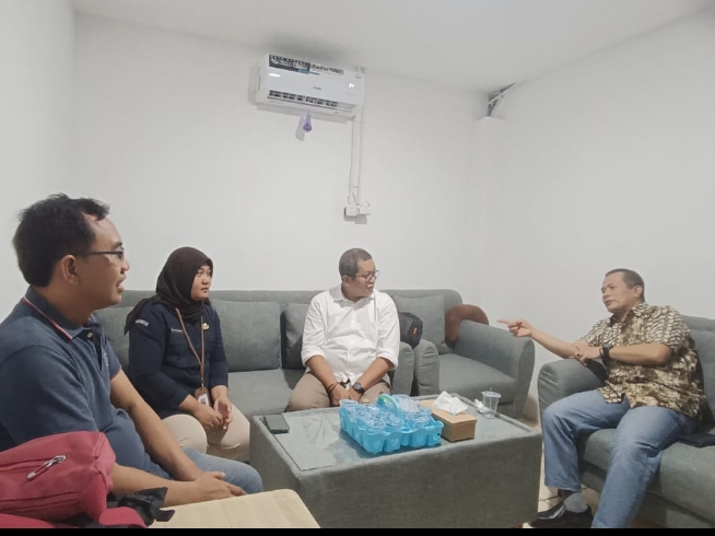 Pastikan Logistik Perlengkapan Pemilu sesuai dengan ketentuan, Bawaslu Riau Lakukan Pengawasan ke Jawa Timur