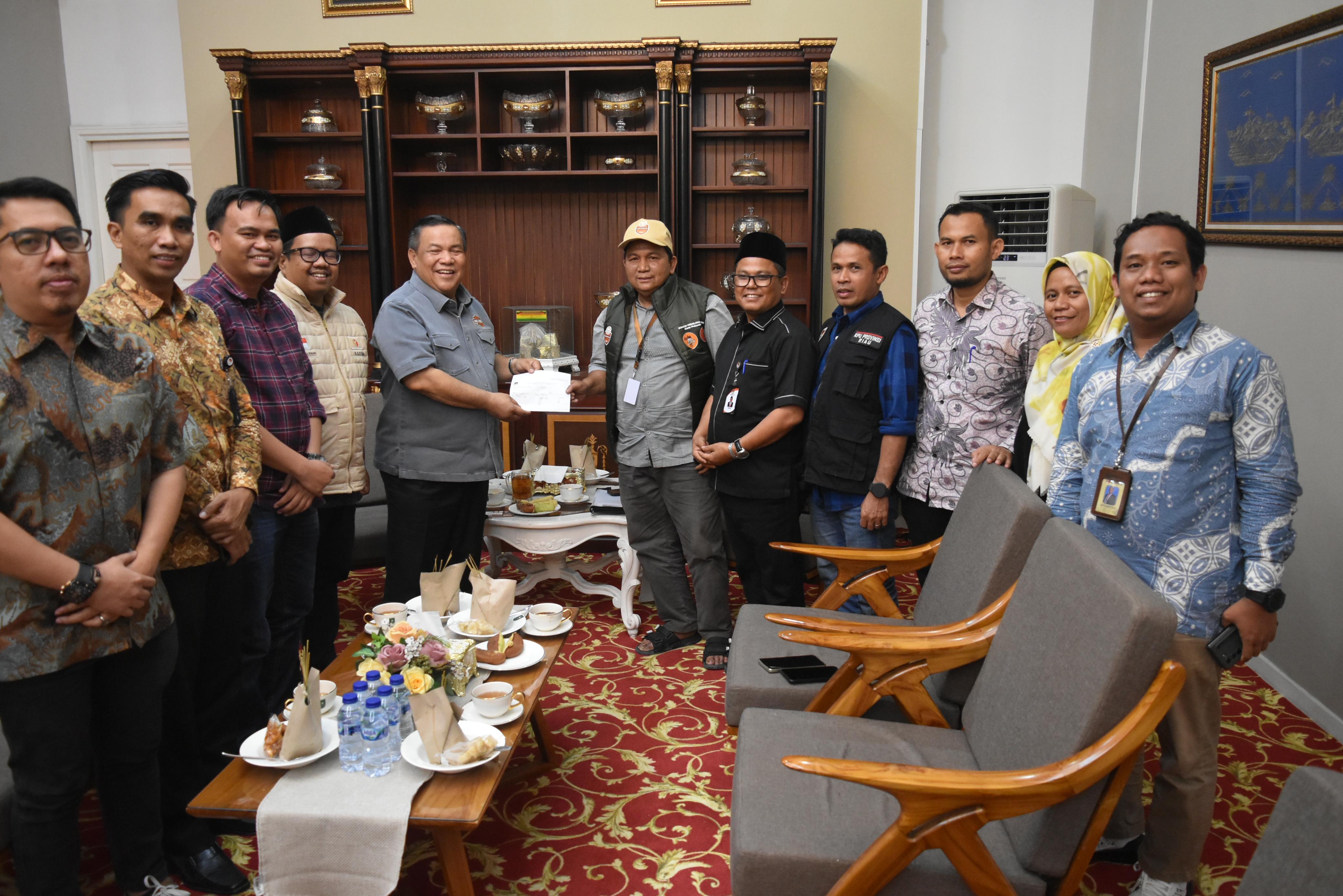 Coklit di Kediaman Pj Gubri, Ketua Bawaslu Riau Lakukan Pengawasan Melekat
