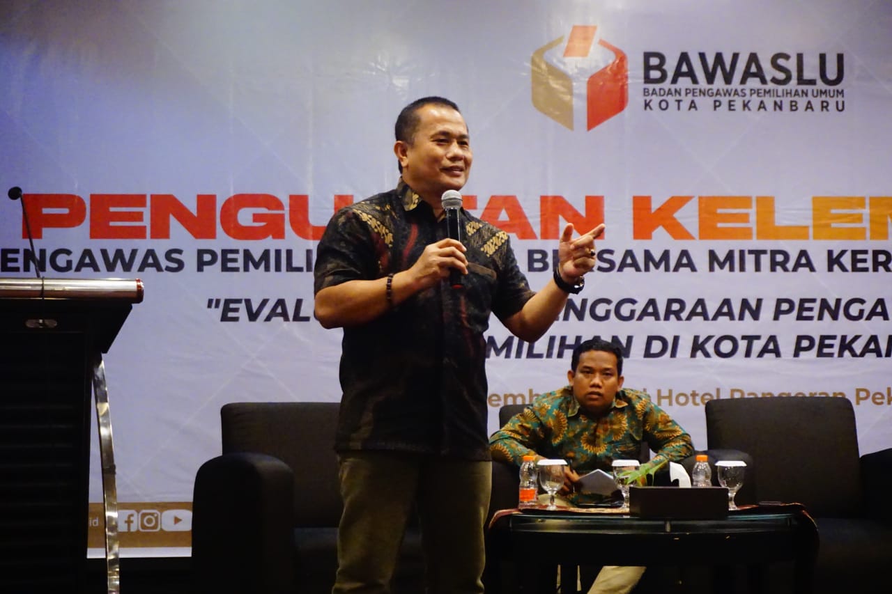 Amiruddin Sijaya Tekankan Peran Aktif Masyarakat dalam Pengawasan Pemilu di Pekanbaru