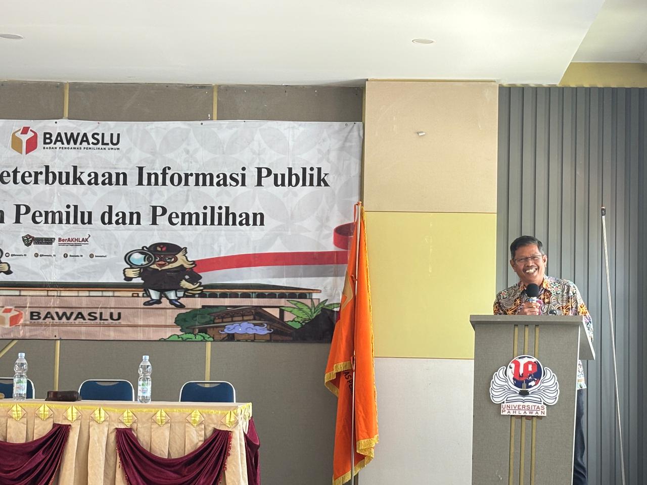 Bawaslu RI Gelar Forum Literasi di Kampar: Perkuat Keterbukaan Informasi Pemilu dan Pemilihan