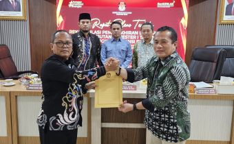 Bawaslu Riau Ikuti Rapat Pleno Terbuka Rekapitulasi Pemutakhitan Data Pemilih Berkelanjutan Semester I Tingkat Provinsi Riau