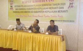Amiruddin Ingatkan tentang pentingnya sinergitas antara Panwascam dan sekretariat