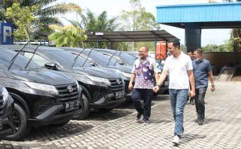 Dukung Operasional Sentra Gakkumdu Bawaslu Kabupaten/Kota, Bawaslu Riau Sewa Mobil