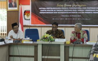 Jelang Verifikasi Faktual Ketua Bawaslu Riau Hadiri FGD KPU Riau