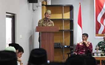 Hadiri Pelantikan Anggota Panwaslu Kecamatan, Amiruddin Sijaya Ungkap Lima Ciri Pemilu Berintegritas