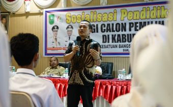 Amir Berikan Pendidikan Politik Bagi Pemilih Pemula Agar Menjadi Pemilih Yang Cerdas