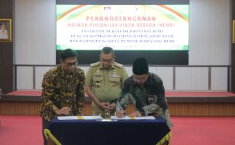 Alnofrizal tandatangani NPHD antara Pemerintah Provinsi Riau dengan Bawaslu Riau