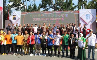 Anggota Bawaslu Riau, Hadiri Deklarasi Tertib Berlalu Lintas dalam Rangka Pemilu Damai 2024.