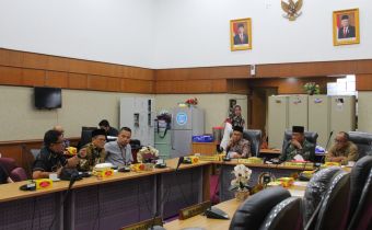Bahas Persiapan Pilkada, Alnof Hadiri RDP dengan Komisi 1 DPRD Riau