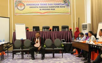 Bawaslu Riau Meminta Agar Panwas Bangun Komunikasi yang Baik