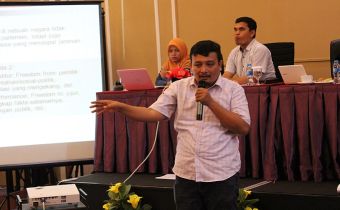 Ketua Pengembangan Serikat Media Cyber Paparkan Problematika Pers Dalam Pemilukada