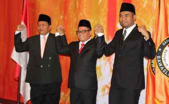 Anggota Bawaslu Riau Periode 2017-2022 Resmi Dilantik