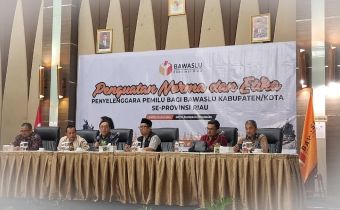 Gelar Kegiatan Penguatan Norma dan Etika, Bawaslu Riau Hadirkan Anggota DKPP