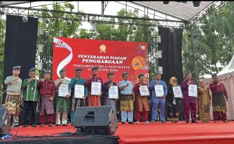 Pengawasan Partisipatif melalui Pendekatan Budaya, Bawaslu Riau Gelar Pentas Budaya