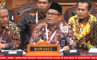 Hadiri Sidang Pemeriksaan Saksi Di MK, Bawaslu Riau Jelaskan Perkara Nasdem dan PDI Perjuangan