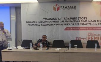 Sukseskan Pilkada serentak 2020, Bawaslu Provinsi Riau Gelar TOT Bagi Bawaslu Kabupaten/Kota