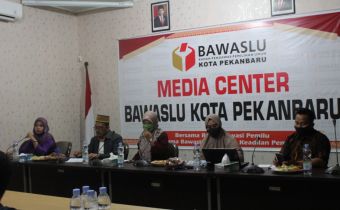 Dona: Teliti dan memahami regulasi penjadi pedoman dalam menjalan PPID