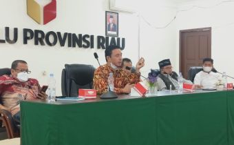 Amiruddin Sijaya : â€œSemoga Bawaslu Riau melalui PPID menjadi Lembaga Informatif di Tahun ini.â€