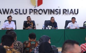 Tahapan Pendaftaran Parpol dan Verifikasi Dimulai, Bawaslu Riau Rapatkan Barisan Pengawas Pemilu Daerah