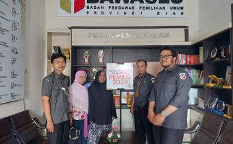 Bawaslu Riau Terima Kunjungan Himpunan Disabilitas Muhammadiyah Riau