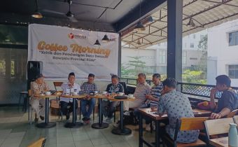 Gelar Coffe Morning, Bawaslu Riau Minta Kritik dan Pandangan Satu Dekade