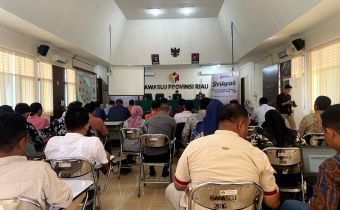 Perkuat PPID Kelembagaan, Bawaslu Riau Gelar Evaluasi Pengelolaan Data dan Informasi Bersama Bawaslu Kabupaten/kota se-Provinsi Riau