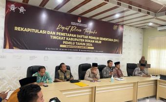 Amiruddin Sijaya hadiri Rapat Pleno Terbuka Rekapitulasi dan penetapan daftar pemilih sementara (DPS) KPU Kab. Rokan Hilir
