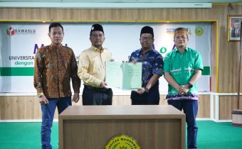 Bawaslu Provinsi Riau Bersama 11 Bawaslu Kabupaten/Kota di Provinsi Riau Menandatangani MoU dan MoA dengan UMRI