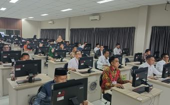 65 Orang Ikuti Tes CAT Calon Anggota Bawaslu Provinsi Riau
