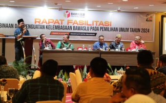 Perkuat Integritas, Bawaslu Riau Laksanakan Penguatan Kelembagaan