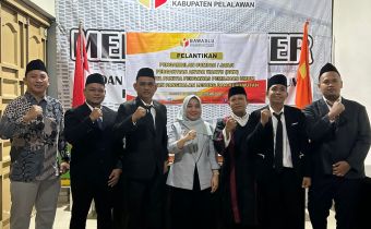 Hadiri Pelantikan PAW Anggota Panwaslu Kecamatan, Patminah Ajak Anggota yang Baru Dilantik untuk Mengejar Ketertinggalan