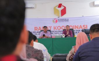 Bawaslu Riau Bahas Potensi Pelanggaran dan Penanganan Pelanggaran Pencalonan Pemilu 2024